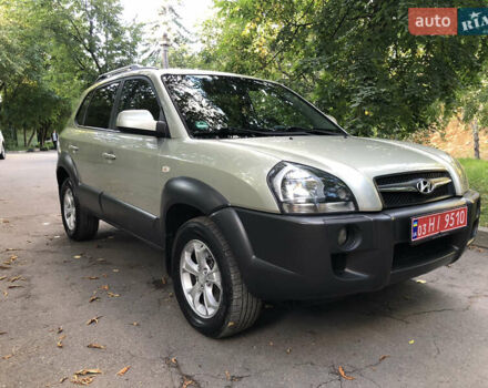 Сірий Хендай Туксон, об'ємом двигуна 2 л та пробігом 166 тис. км за 8670 $, фото 1 на Automoto.ua