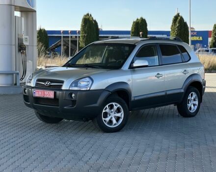 Сірий Хендай Туксон, об'ємом двигуна 2 л та пробігом 166 тис. км за 8950 $, фото 8 на Automoto.ua