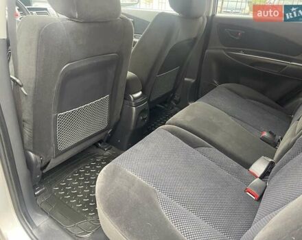Серый Хендай Туксон, объемом двигателя 2 л и пробегом 158 тыс. км за 9600 $, фото 10 на Automoto.ua