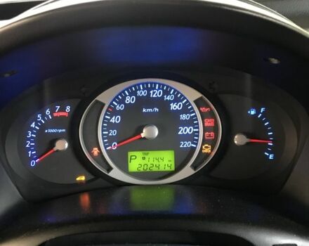 Серый Хендай Туксон, объемом двигателя 2.7 л и пробегом 215 тыс. км за 7900 $, фото 7 на Automoto.ua