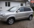Сірий Хендай Туксон, об'ємом двигуна 2 л та пробігом 220 тис. км за 8750 $, фото 22 на Automoto.ua