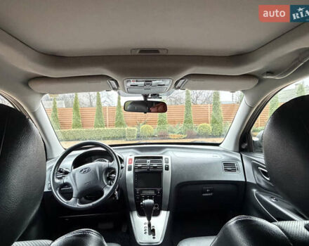 Серый Хендай Туксон, объемом двигателя 2 л и пробегом 86 тыс. км за 9800 $, фото 49 на Automoto.ua