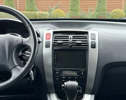 Серый Хендай Туксон, объемом двигателя 2 л и пробегом 86 тыс. км за 9800 $, фото 39 на Automoto.ua