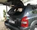 Серый Хендай Туксон, объемом двигателя 2.7 л и пробегом 215 тыс. км за 7900 $, фото 2 на Automoto.ua