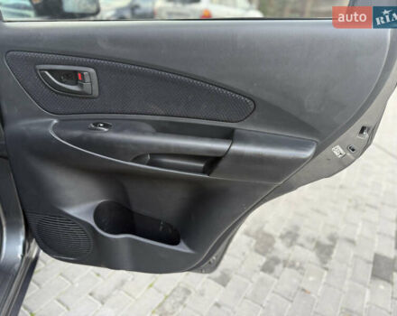 Серый Хендай Туксон, объемом двигателя 2 л и пробегом 202 тыс. км за 10000 $, фото 31 на Automoto.ua