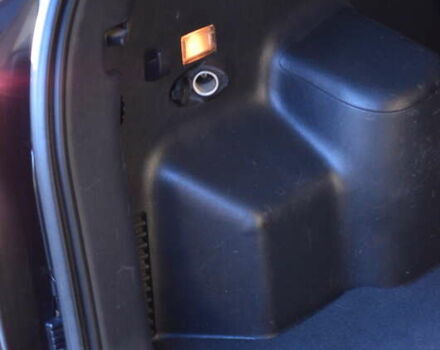 Серый Хендай Туксон, объемом двигателя 2 л и пробегом 271 тыс. км за 8000 $, фото 17 на Automoto.ua