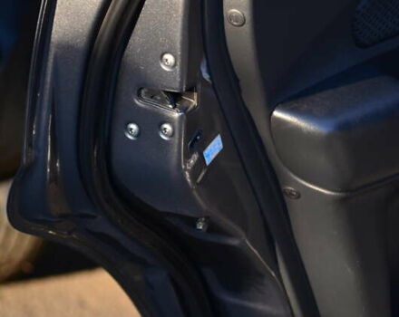 Серый Хендай Туксон, объемом двигателя 2 л и пробегом 271 тыс. км за 8000 $, фото 30 на Automoto.ua