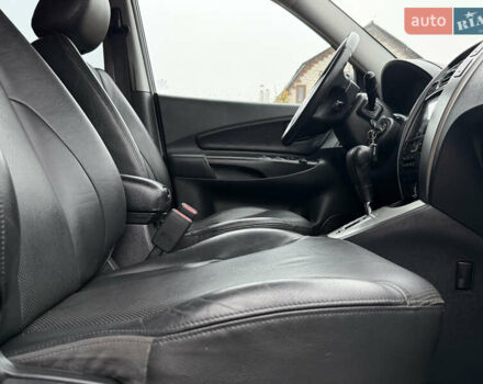 Серый Хендай Туксон, объемом двигателя 2 л и пробегом 86 тыс. км за 9800 $, фото 28 на Automoto.ua