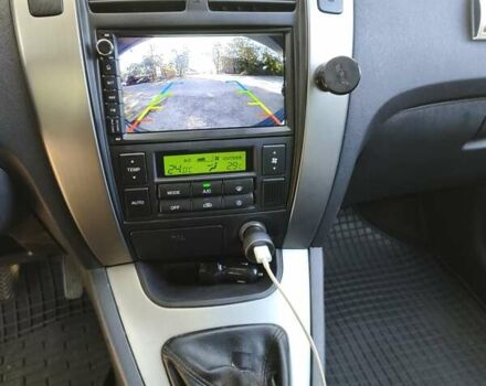 Серый Хендай Туксон, объемом двигателя 1.98 л и пробегом 119 тыс. км за 9988 $, фото 12 на Automoto.ua