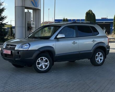Сірий Хендай Туксон, об'ємом двигуна 2 л та пробігом 166 тис. км за 8950 $, фото 7 на Automoto.ua