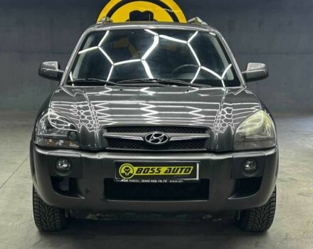 Сірий Хендай Туксон, об'ємом двигуна 2.7 л та пробігом 165 тис. км за 10000 $, фото 1 на Automoto.ua