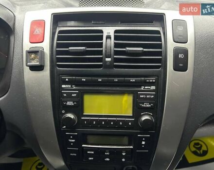 Сірий Хендай Туксон, об'ємом двигуна 2.66 л та пробігом 165 тис. км за 10000 $, фото 17 на Automoto.ua