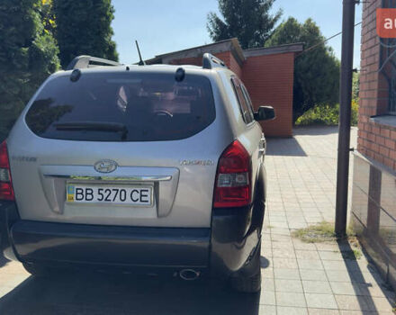 Серый Хендай Туксон, объемом двигателя 2 л и пробегом 162 тыс. км за 8900 $, фото 7 на Automoto.ua