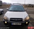 Сірий Хендай Туксон, об'ємом двигуна 2 л та пробігом 187 тис. км за 8500 $, фото 5 на Automoto.ua