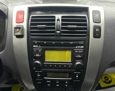 Сірий Хендай Туксон, об'ємом двигуна 2.7 л та пробігом 165 тис. км за 10000 $, фото 17 на Automoto.ua