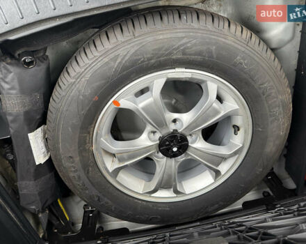 Серый Хендай Туксон, объемом двигателя 2 л и пробегом 195 тыс. км за 9950 $, фото 16 на Automoto.ua