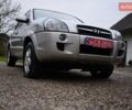 Сірий Хендай Туксон, об'ємом двигуна 2 л та пробігом 220 тис. км за 8750 $, фото 8 на Automoto.ua