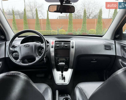 Серый Хендай Туксон, объемом двигателя 2 л и пробегом 86 тыс. км за 9800 $, фото 35 на Automoto.ua