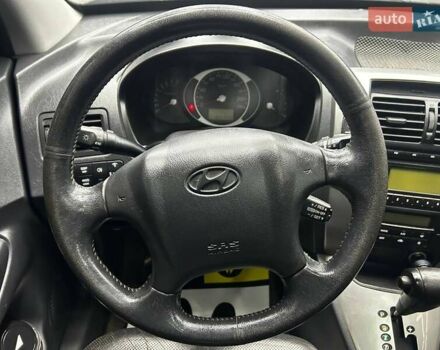Сірий Хендай Туксон, об'ємом двигуна 2.66 л та пробігом 165 тис. км за 10000 $, фото 15 на Automoto.ua
