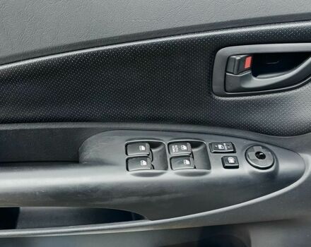 Серый Хендай Туксон, объемом двигателя 2 л и пробегом 200 тыс. км за 9200 $, фото 19 на Automoto.ua