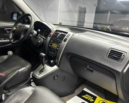 Сірий Хендай Туксон, об'ємом двигуна 2.7 л та пробігом 165 тис. км за 10000 $, фото 20 на Automoto.ua