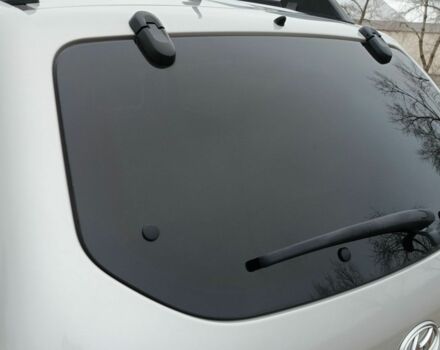 Серый Хендай Туксон, объемом двигателя 2 л и пробегом 200 тыс. км за 9200 $, фото 6 на Automoto.ua