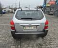 Серый Хендай Туксон, объемом двигателя 1.98 л и пробегом 189 тыс. км за 8300 $, фото 4 на Automoto.ua