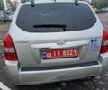 Серый Хендай Туксон, объемом двигателя 2 л и пробегом 177 тыс. км за 7999 $, фото 5 на Automoto.ua