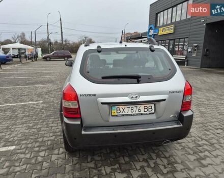 Серый Хендай Туксон, объемом двигателя 1.98 л и пробегом 189 тыс. км за 8300 $, фото 36 на Automoto.ua