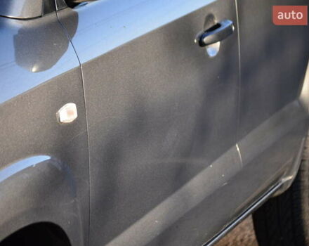 Серый Хендай Туксон, объемом двигателя 2 л и пробегом 271 тыс. км за 8000 $, фото 27 на Automoto.ua