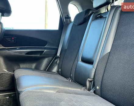 Хендай Туксон 2010 в Коломые на Automoto.ua Серый Хендай Туксон, объемом двигателя 2 л и пробегом 99 тыс. км за 9200 $, фото 16 на Automoto.ua