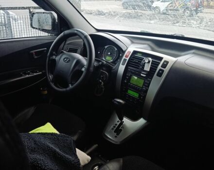 Сірий Хендай Туксон, об'ємом двигуна 2.7 л та пробігом 204 тис. км за 7900 $, фото 6 на Automoto.ua