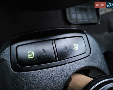 Серый Хендай Туксон, объемом двигателя 2 л и пробегом 100 тыс. км за 10400 $, фото 87 на Automoto.ua