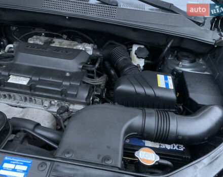 Серый Хендай Туксон, объемом двигателя 1.98 л и пробегом 117 тыс. км за 10350 $, фото 29 на Automoto.ua