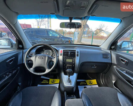 Хендай Туксон 2010 в Коломые на Automoto.ua Серый Хендай Туксон, объемом двигателя 2 л и пробегом 99 тыс. км за 9200 $, фото 7 на Automoto.ua