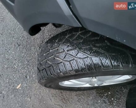 Серый Хендай Туксон, объемом двигателя 2 л и пробегом 100 тыс. км за 10400 $, фото 38 на Automoto.ua