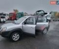 Серый Хендай Туксон, объемом двигателя 2 л и пробегом 100 тыс. км за 10400 $, фото 48 на Automoto.ua