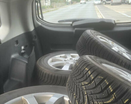 Серый Хендай Туксон, объемом двигателя 1.98 л и пробегом 117 тыс. км за 10350 $, фото 5 на Automoto.ua