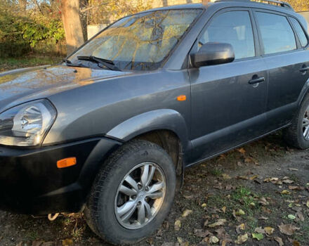 Сірий Хендай Туксон, об'ємом двигуна 2 л та пробігом 59 тис. км за 10400 $, фото 1 на Automoto.ua