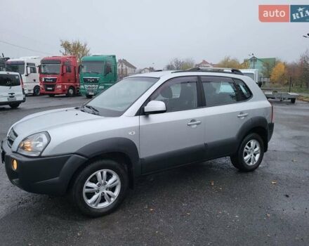 Серый Хендай Туксон, объемом двигателя 2 л и пробегом 100 тыс. км за 10400 $, фото 36 на Automoto.ua