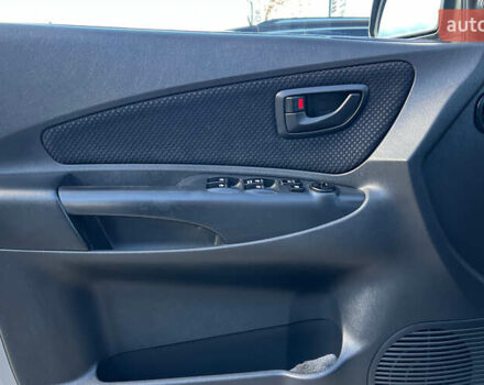 Хендай Туксон 2010 в Коломые на Automoto.ua Серый Хендай Туксон, объемом двигателя 2 л и пробегом 99 тыс. км за 9200 $, фото 18 на Automoto.ua