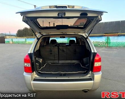 Серый Хендай Туксон, объемом двигателя 20 л и пробегом 162 тыс. км за 8450 $, фото 10 на Automoto.ua