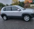 Серый Хендай Туксон, объемом двигателя 2 л и пробегом 100 тыс. км за 10400 $, фото 8 на Automoto.ua