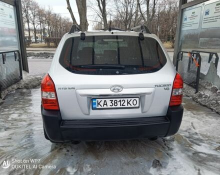 Сірий Хендай Туксон, об'ємом двигуна 2.7 л та пробігом 204 тис. км за 7900 $, фото 5 на Automoto.ua