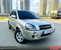 Сірий Хендай Туксон, об'ємом двигуна 2 л та пробігом 120 тис. км за 10700 $, фото 1 на Automoto.ua