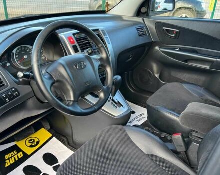 Хендай Туксон 2010 в Коломые на Automoto.ua Серый Хендай Туксон, объемом двигателя 2 л и пробегом 99 тыс. км за 9200 $, фото 6 на Automoto.ua