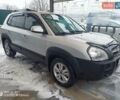 Серый Хендай Туксон, объемом двигателя 2.7 л и пробегом 204 тыс. км за 7200 $, фото 14 на Automoto.ua