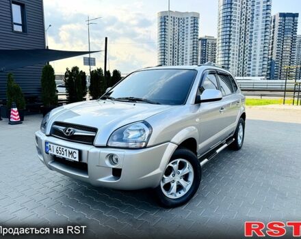 Сірий Хендай Туксон, об'ємом двигуна 2 л та пробігом 120 тис. км за 10700 $, фото 1 на Automoto.ua