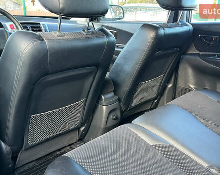 Хендай Туксон 2010 в Коломые на Automoto.ua Серый Хендай Туксон, объемом двигателя 2 л и пробегом 99 тыс. км за 9200 $, фото 15 на Automoto.ua