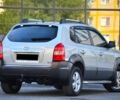 Серый Хендай Туксон, объемом двигателя 2 л и пробегом 152 тыс. км за 8800 $, фото 1 на Automoto.ua